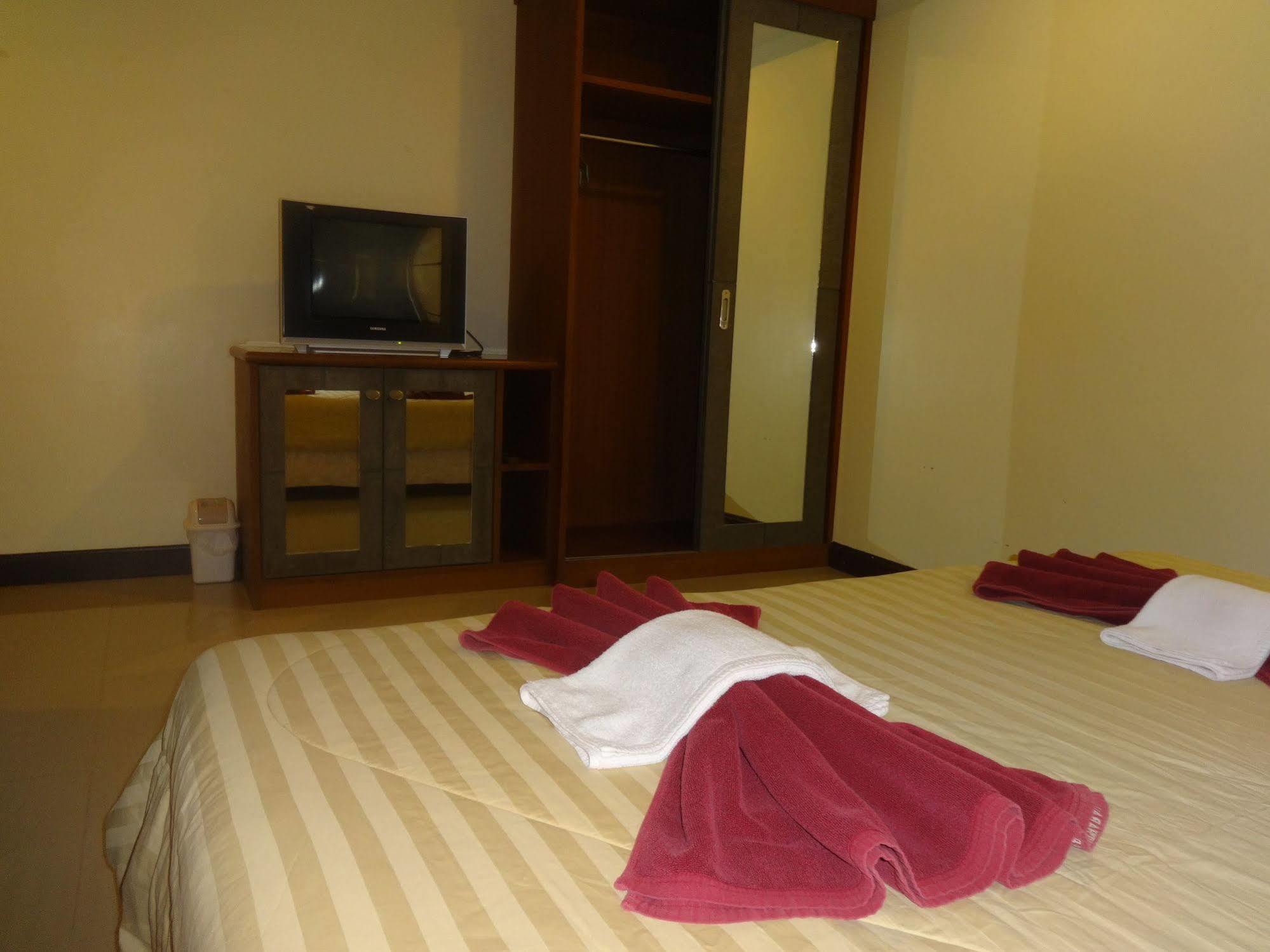 Pornthep Hotel 2 Ban Khlong Haeng Esterno foto
